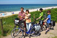 Radfahrer an der Ostsee - Bild vergrößern ...